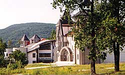 Universidade de Pzmny Pter